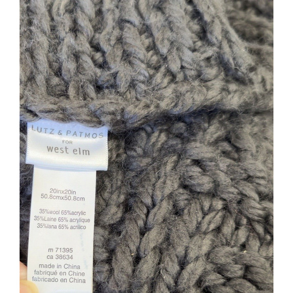 West Elm Lutz & Patmos 20"x20" Pillow Covers Cable Knit Dark Gray Set of 2 - Picture 7 of 10